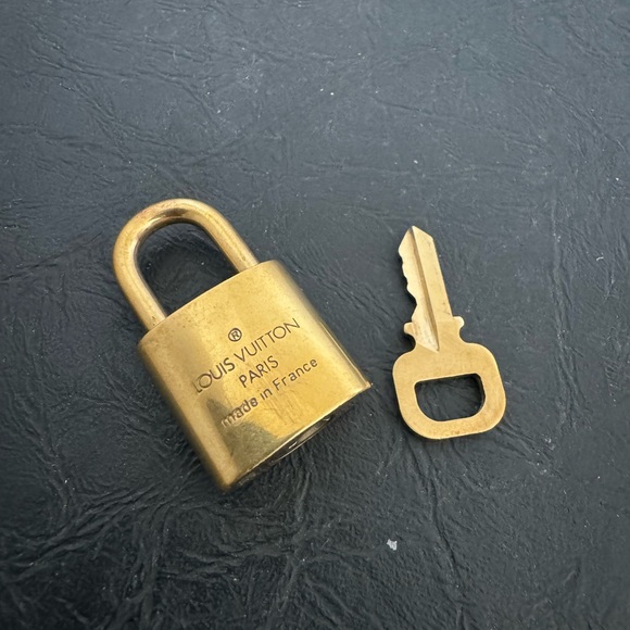 LV Lock and Key - Picture 1 of 5